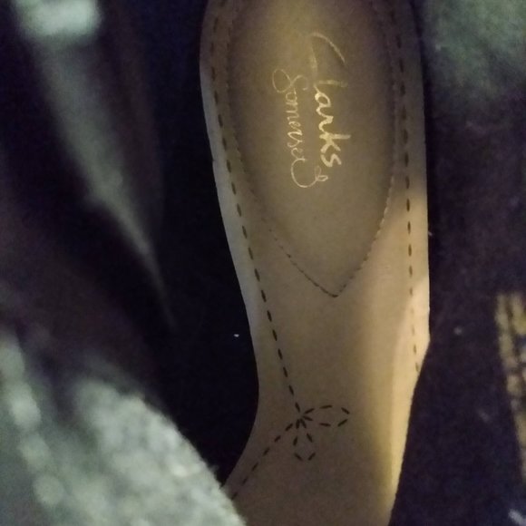 Clarks Black Leather Ankle Boot w/Chunky Heel Size 10 - Picture 7 of 8